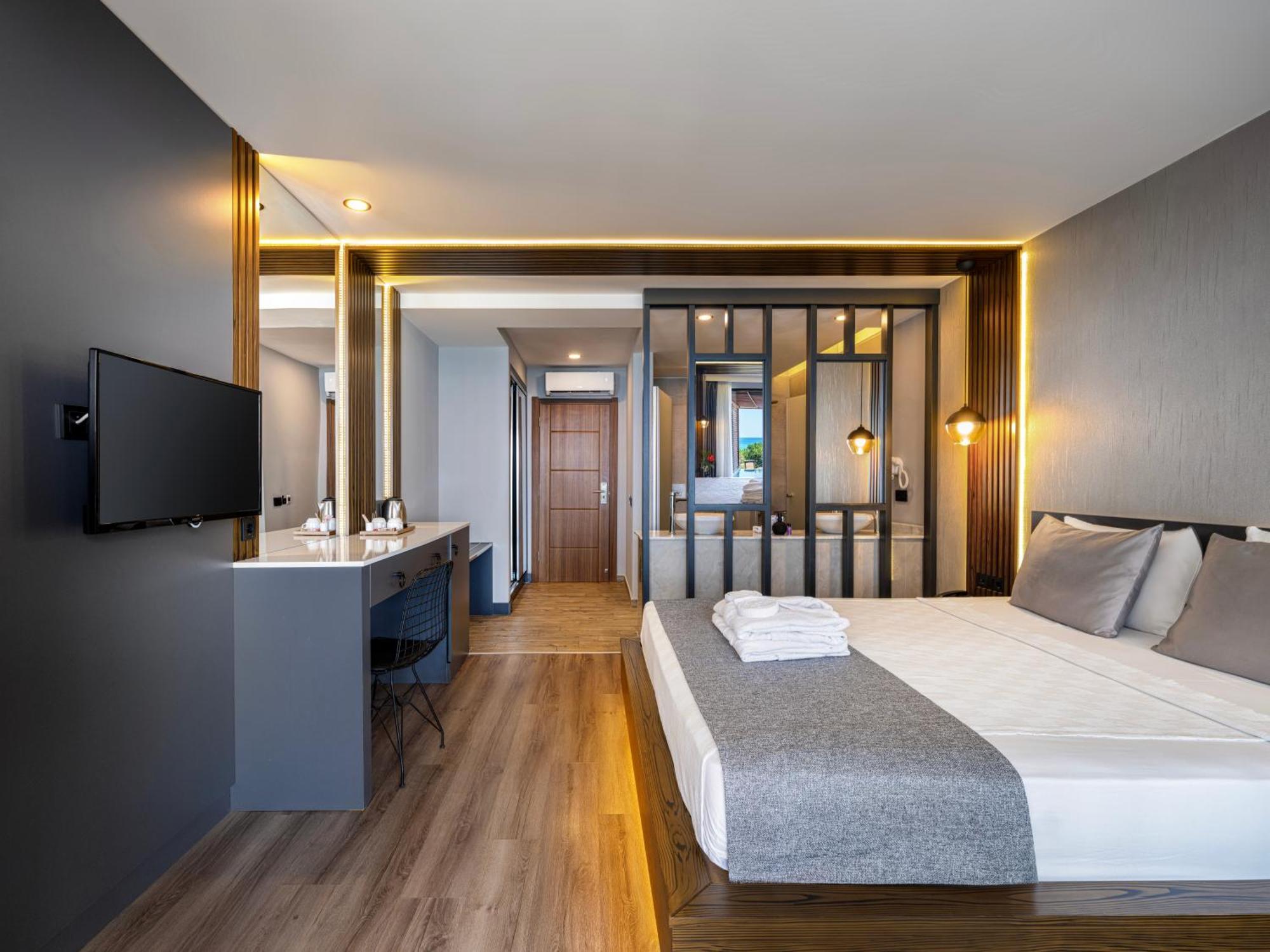 Adora Calma Beach Hotel Adults Only Kızılot Zewnętrze zdjęcie