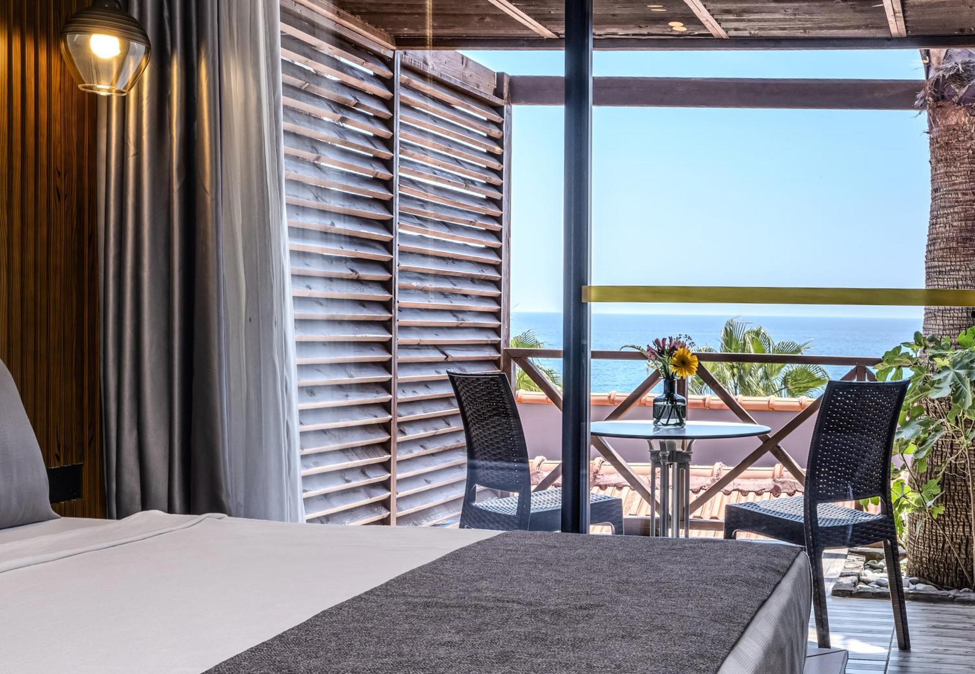 Adora Calma Beach Hotel Adults Only Kızılot Zewnętrze zdjęcie