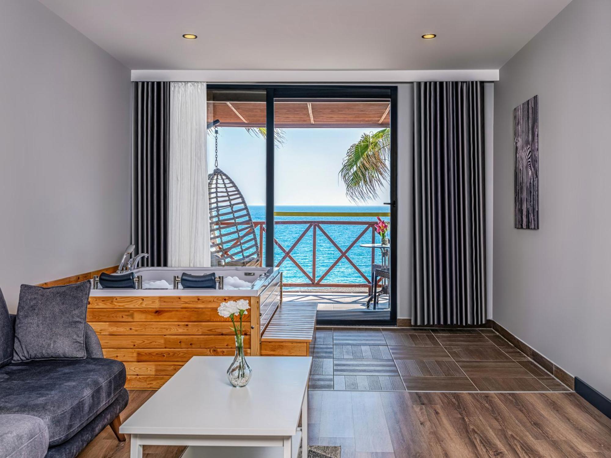 Adora Calma Beach Hotel Adults Only Kızılot Zewnętrze zdjęcie