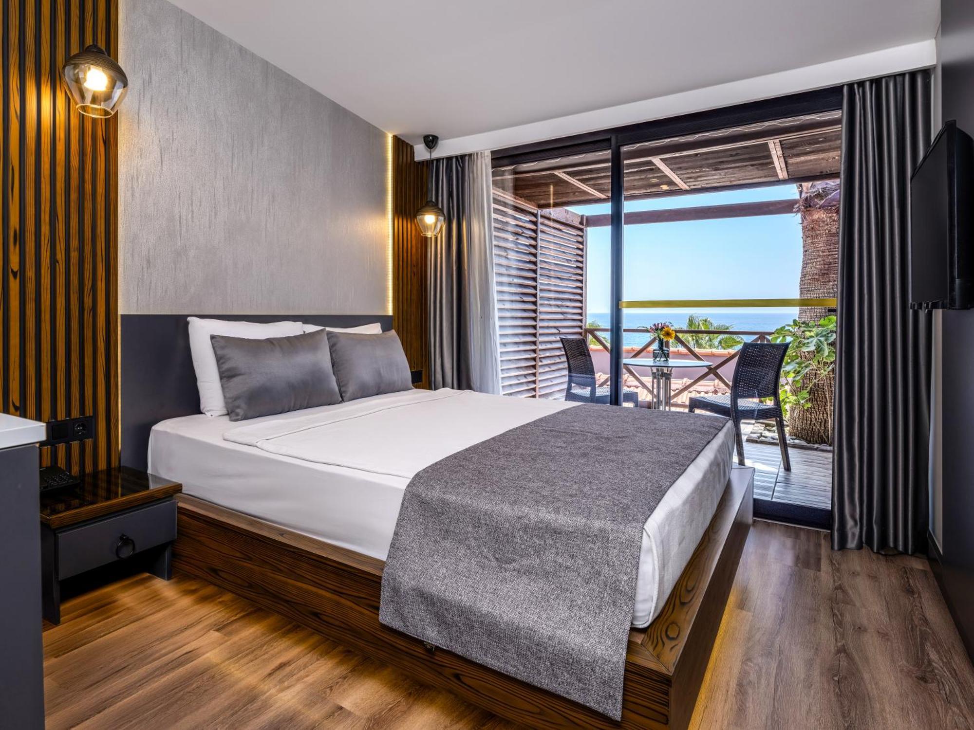 Adora Calma Beach Hotel Adults Only Kızılot Zewnętrze zdjęcie