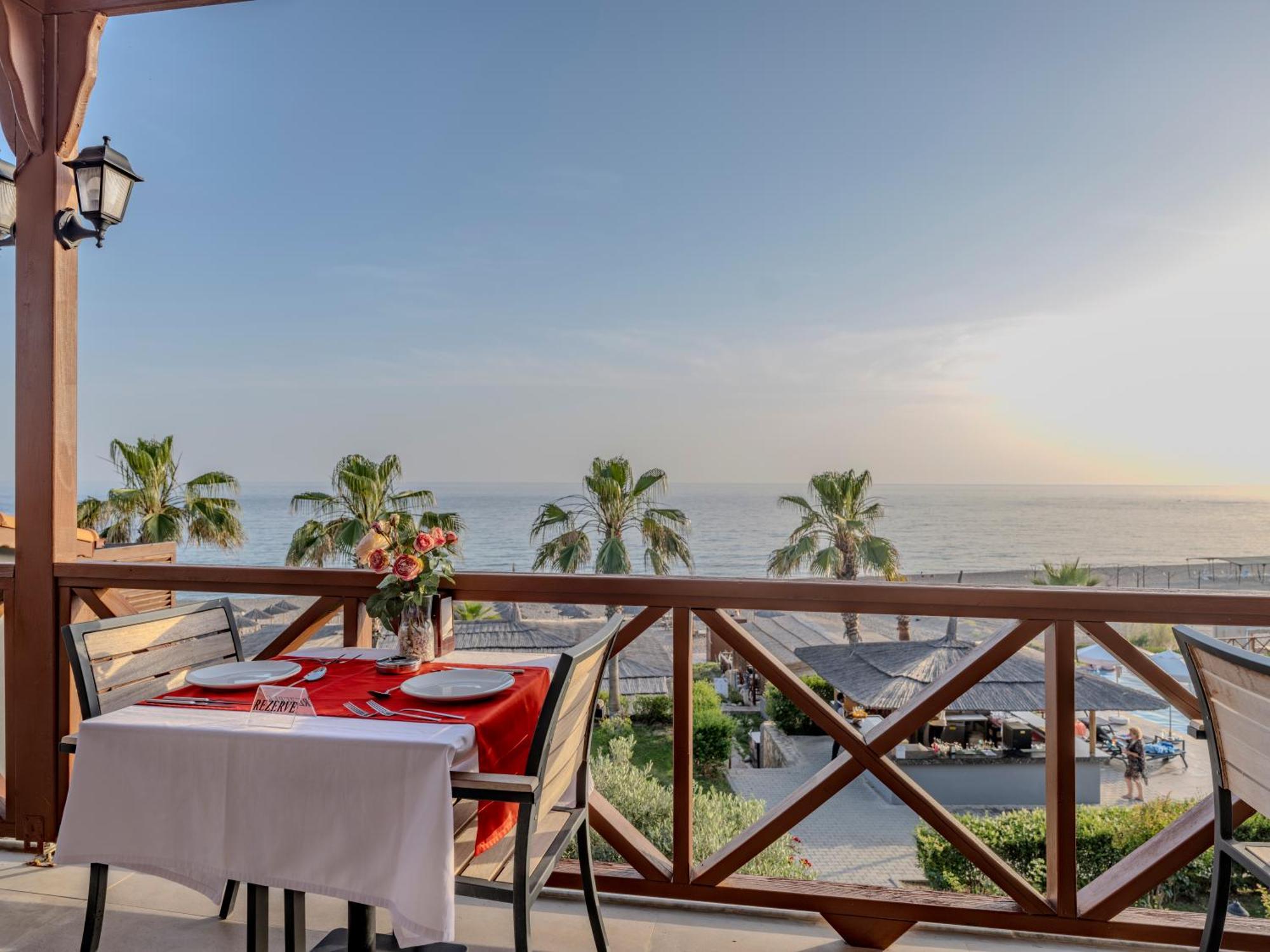 Adora Calma Beach Hotel Adults Only Kızılot Zewnętrze zdjęcie