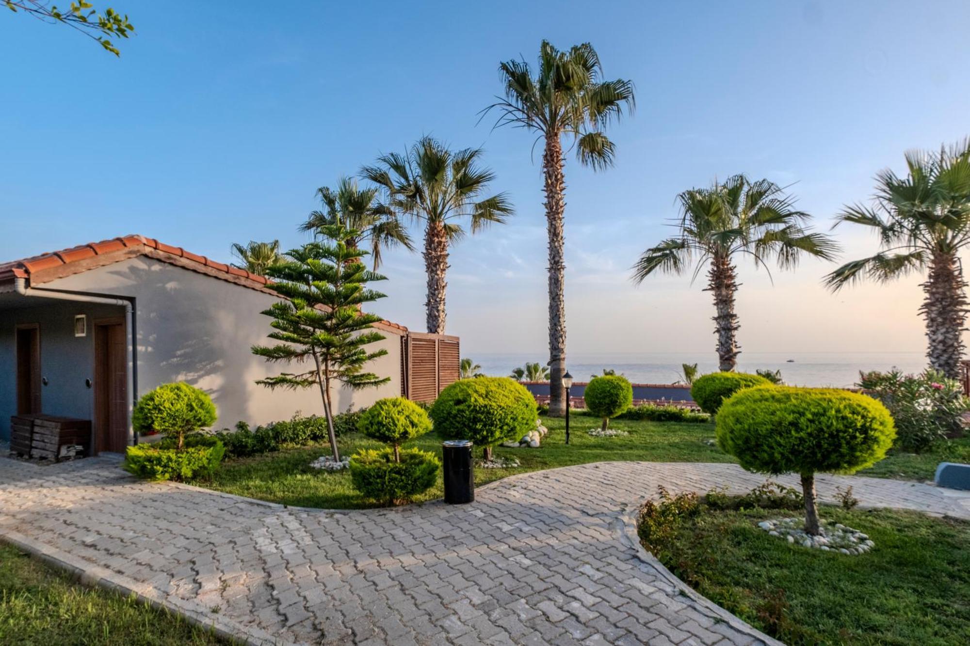 Adora Calma Beach Hotel Adults Only Kızılot Zewnętrze zdjęcie