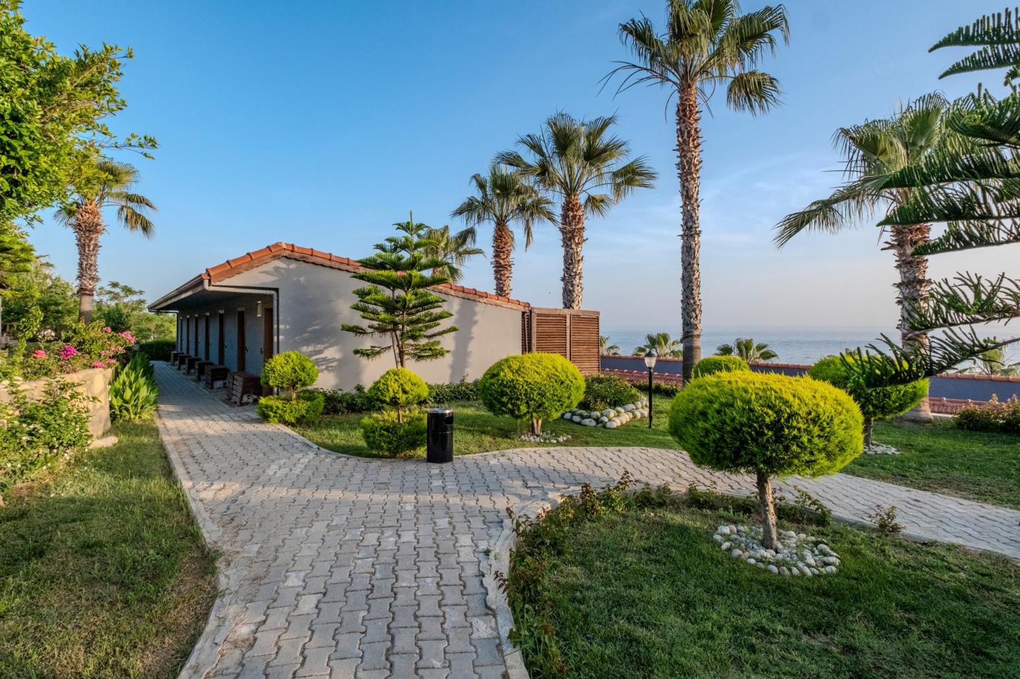 Adora Calma Beach Hotel Adults Only Kızılot Zewnętrze zdjęcie