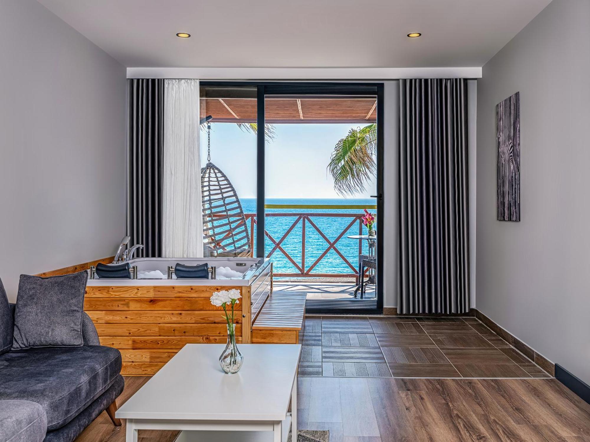 Adora Calma Beach Hotel Adults Only Kızılot Zewnętrze zdjęcie